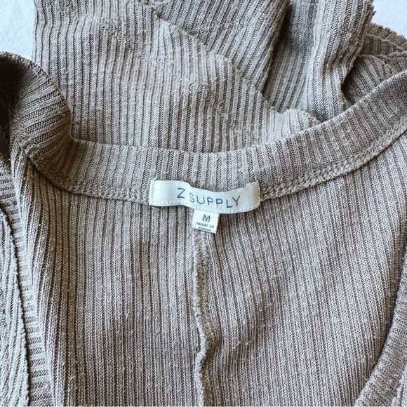 Z Supply Rib Hacci Vagabond V-Neck Tank - - Picture 2 of 7